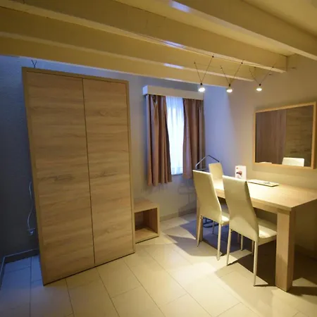 Lägenhet Gardens - Large One Bedroom *