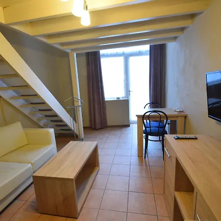 Gardens - Large One Bedroom